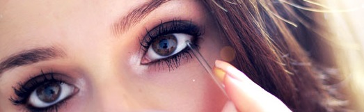 Yeux maquillés au khôl