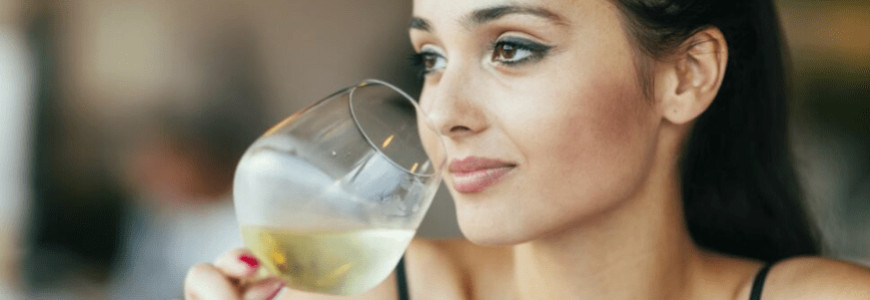 Les impacts de l'alcool sur la beauté : de l'éclat à la sobriété !