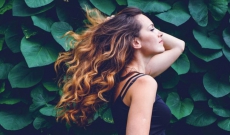 CHEVEUX : HYDRATER ou NOURRIR